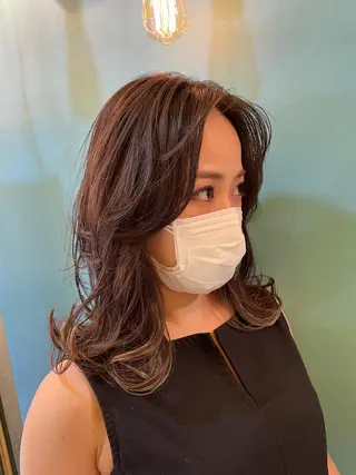 ミディアム 末石 智のヘアスタイル