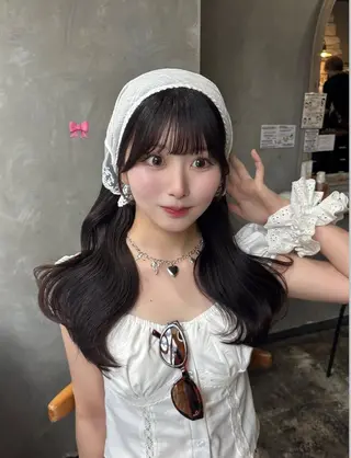 ロング カラー fosta 女性専用サロン所属・moe🎀 透明感♡似合わせのヘアスタイル