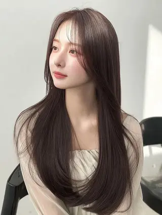 ロング 砂澤 瞳のヘアスタイル