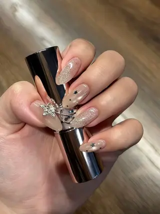 ネイル MQueen ネイルサロンのネイルデザイン