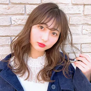 セミロング カラー ブリーチなし✨艶髪 カラー𓃲YAGIのヘアスタイル
