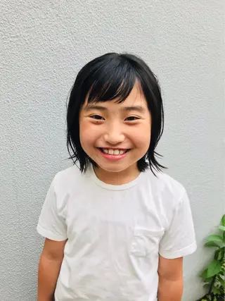 ミディアム さの あやねのヘアスタイル