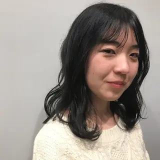ミディアム 壁谷  加保理のヘアスタイル