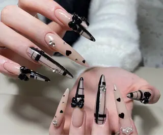 ネイル The ONE栄店 横地のネイルデザイン