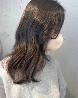 ロング カラー 東 みのりのヘアスタイル