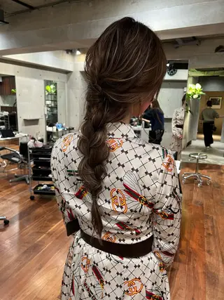 ロング ヘアアレンジ レイヤーカット/透明 感カラー/aikaのヘアスタイル