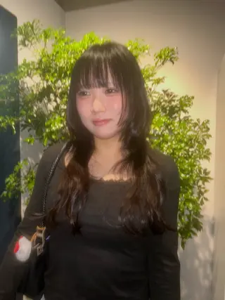 ロング 山崎 愛莉のヘアスタイル