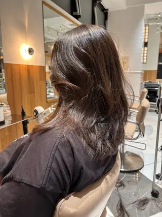 ミディアム 古屋 樹のヘアスタイル