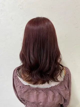 ミディアム カラー 齋藤 結愛のヘアスタイル