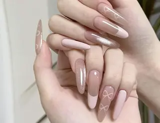 ネイル Hana Bloom Nail 練習モデルのネイルデザイン