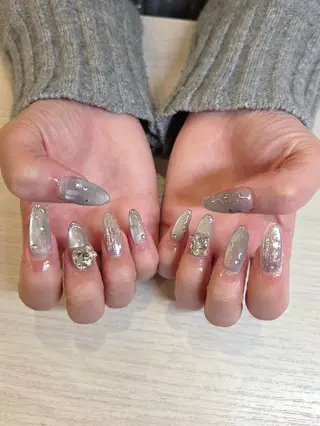 ネイル 関口 友菜のヘアスタイル