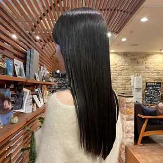 ロング たおちゃん／レイヤー ／透明感カラーのヘアスタイル