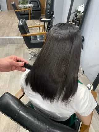 ミディアム カラー マツダ レンのヘアスタイル