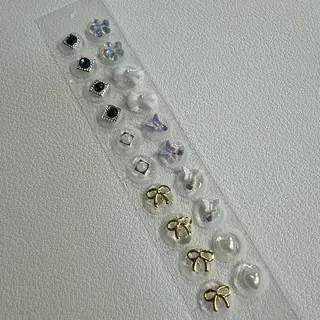 MIKA／耳ツボ ／マグネットネイルのネイルデザイン