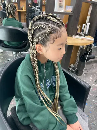 ロング ヘアアレンジ キッズ MEI/ブレイズ/ コーンロウ/茅ヶ崎のヘアスタイル