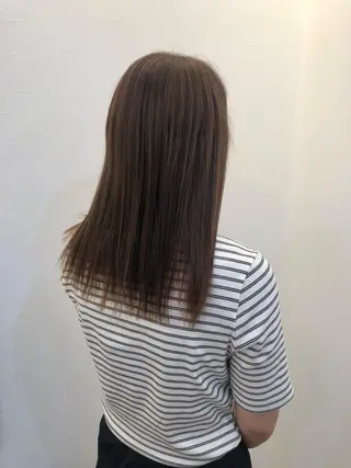 カラー ツノガイ エリのヘアスタイル