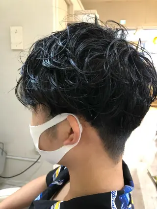 ショート パーマ メンズ カラー職人 なかもと たつひろのヘアスタイル