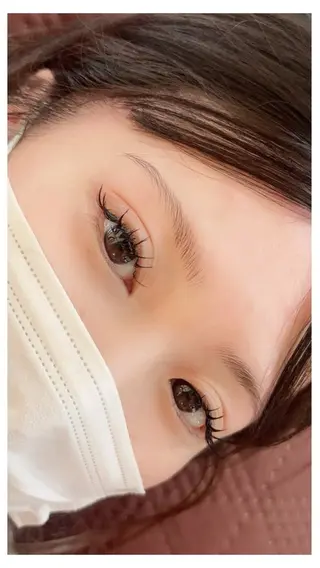 マツエク・マツパ 船曳 鈴菜のヘアスタイル