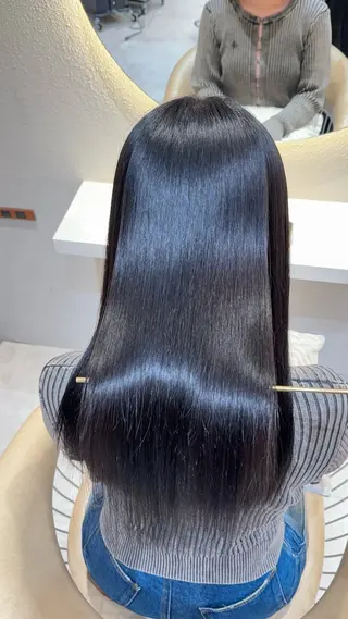 セミロング カラー 縮毛矯正✨🫧 レイヤー川村利幸のヘアスタイル