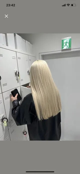 ロング ‎🤍札幌ハイトーン 🤍シンゴのヘアスタイル