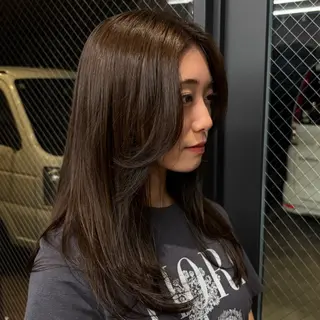 ロング カラー HIBIKI / 透明感カラーのヘアスタイル