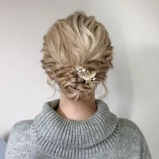 ミディアム カラー ヘアアレンジ cherir髪質改善 パーソナルカラー診断のヘアスタイル