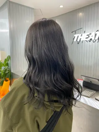 セミロング カラー パーマ ヘアアレンジ メンズ キッズ ネイル マツエク・マツパ アイブロウ ウルフ&レイヤー特化 まとまる美髪矯正のヘアスタイル