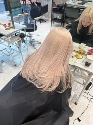 ロング カラー ヘアアレンジ 【🥀履歴修正🥀】 ハイトーン職人/拓真のヘアスタイル