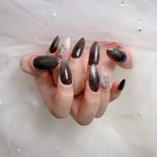 ネイル 🌈 Laule'aのネイルデザイン