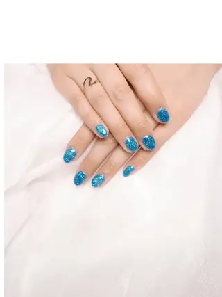 ネイル pink ladyサロン所属・べ にのネイルデザイン