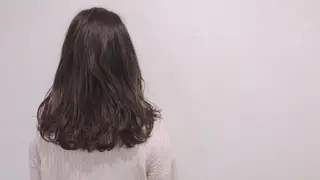 セミロング カラー 伊藤 さやかのヘアスタイル