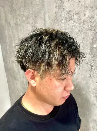 ショート カラー パーマ メンズ 【パーマ特化美容師】 🔥Yoshiyaのヘアスタイル