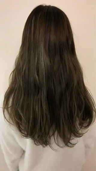 カラー 美髪矯正・レイヤー 倉友哉のヘアスタイル