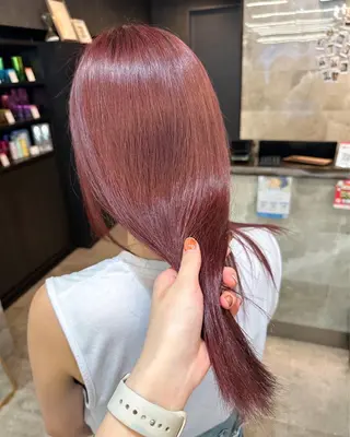 ロング カラー 安永 来未のヘアスタイル
