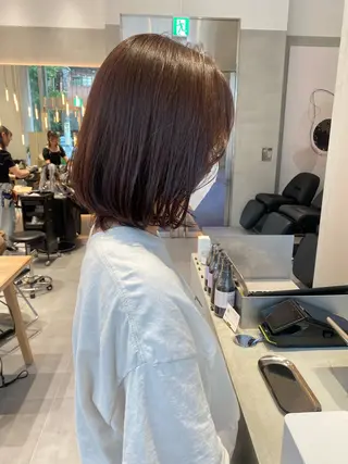 ミディアム カラー ミオ💎ショート 透ける暗髪のヘアスタイル