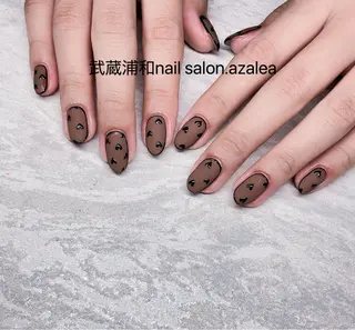 ネイル R inのネイルデザイン