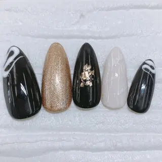 ネイル Nail salon Honey Beeのネイルデザイン