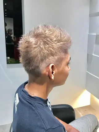 ショート カラー メンズ エースヘアー KENTAのヘアスタイル