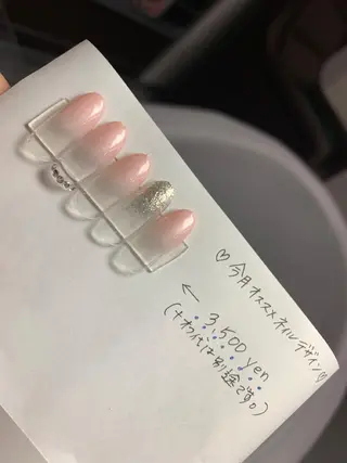 ネイル 立石 麗奈のネイルデザイン