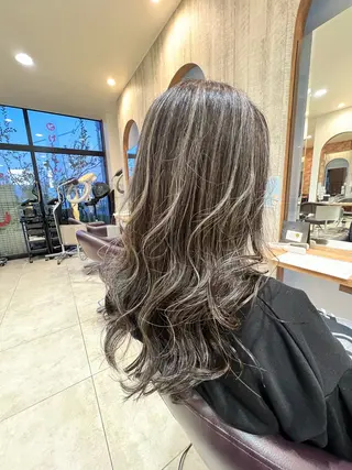 ロング 兼城 昌一郎のヘアスタイル