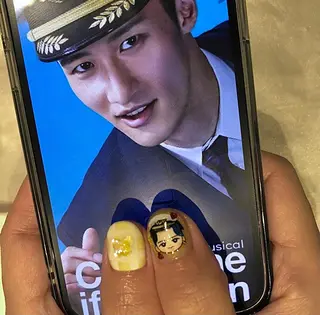 ネイル パラあり！フィルイン 美フォルムのネイルデザイン