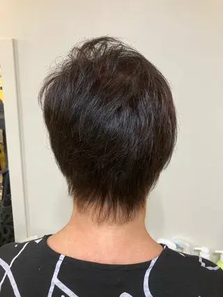 ショート カラー 横田 尚登のヘアスタイル