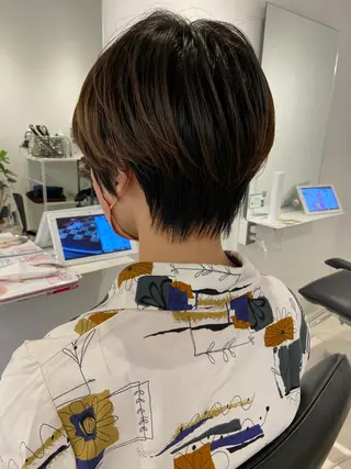 ショート 髪質改善カラー✨質感 ショート✨石山航のヘアスタイル