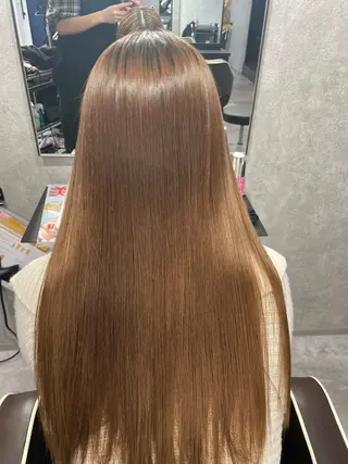 ロング 韓国風レイヤーカラー ライムのヘアスタイル