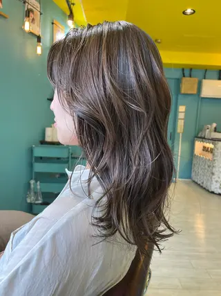 ミディアム 末石 智のヘアスタイル