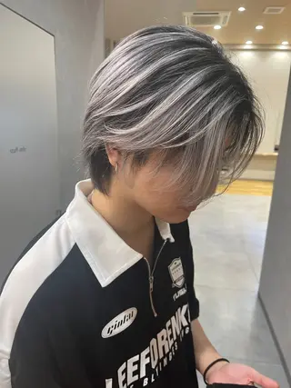 メンズ ジゼル小倉谷内尾祐音 ケアブリーチのヘアスタイル
