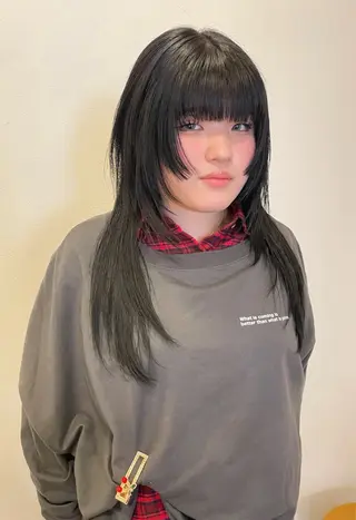 ロング カラー さと ちはるのヘアスタイル