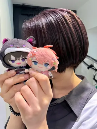 セミロング カラー インナーカラー 推し ブリーチ 髪質改善のヘアスタイル