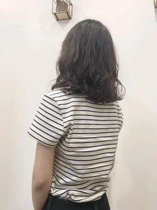 セミロング パーマ ヘアルーム カフーのヘアスタイル