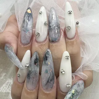 ネイル Nail salon Honey Beeのネイルデザイン